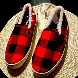 Brand new Plaid print shoes